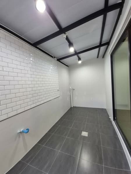Baan Lapawan 23 : บ้านลภาวัน 23 ติดถนนใหญ่ 345-ราชพฤกษ์, นนทบุรี, ถนน 345-ราชพฤกษ์, ลำโพ, บางบัวทอง, นนทบุรี, 100 ตร.ม., ทาวน์เฮ้าส์ ขาย, โดย Connex Property, 11393376 - DDproperty.com