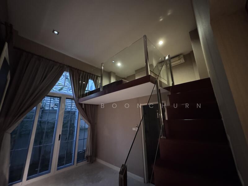 ให้เช่า - บ้านเดี่ยว ใกล้ BTS เพลินจิต สระว่ายน้ำส่วนตัว, กรุงเทพ