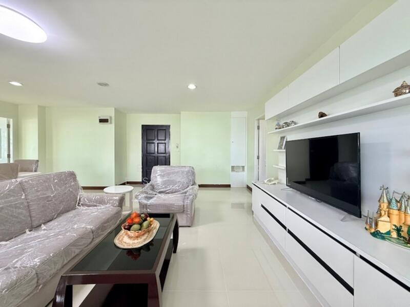 For Rent - Charming Resident Ekkamai, Bangkok