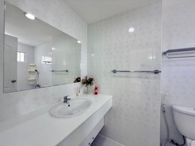 For Rent - Charming Resident Ekkamai, Bangkok