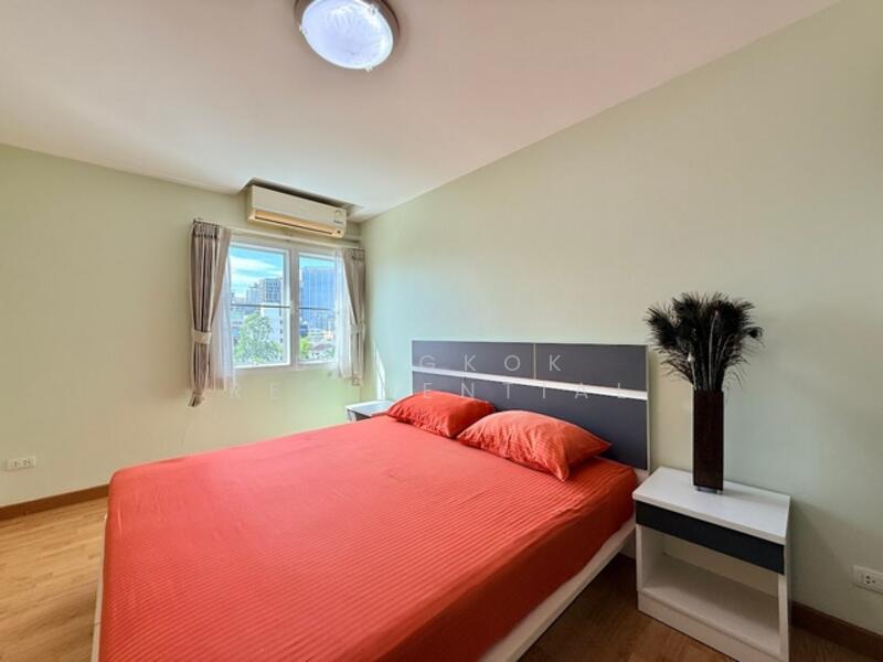 For Rent - Charming Resident Ekkamai, Bangkok