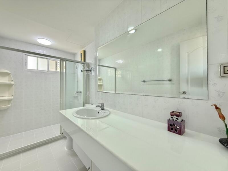 ให้เช่า - Charming Resident Ekkamai : ชาร์มมิ่ง เรสซิเด้นท์ เอกมัย, กรุงเทพ