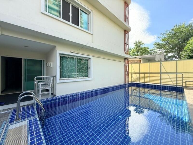 ให้เช่า - Charming Resident Ekkamai : ชาร์มมิ่ง เรสซิเด้นท์ เอกมัย, กรุงเทพ