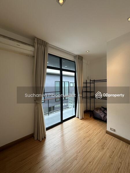 Mini Townhouse For Rent : Ekamai 12, Bangkok, Ekamai 12, Khlong Tan Nua, Watthana, Bangkok, 2 Bedrooms, 80 sqm, Townhouse For Rent, by Suchanya Piboonwiput, 11395726 - DDproperty.com