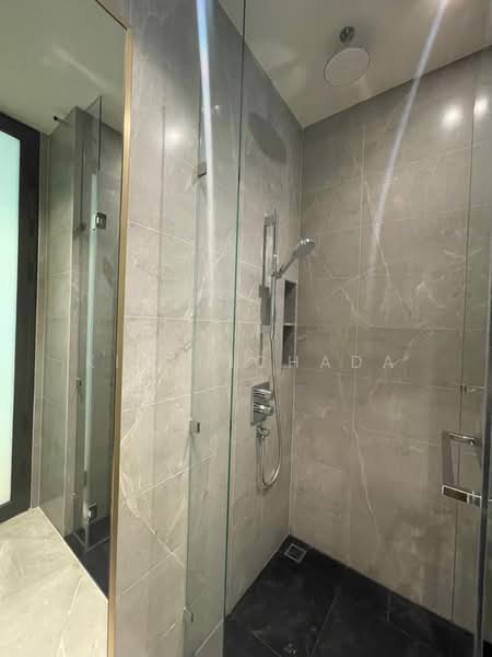 28 Chidlom, Bangkok, 28 Chit Lom Alley, Lumphini, Pathum Wan, Bangkok, 1 Bedroom, 44 sqm, Condo For Rent, by Kim Nichada, 11395838 - DDproperty.com