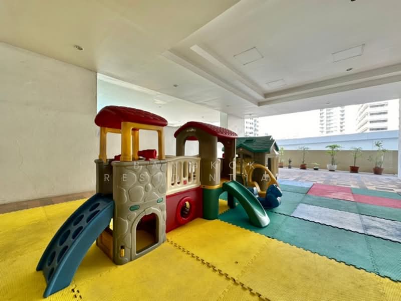 Baan Phrom Phong, Bangkok, Soi Sukhumvit 39, Khlong Tan Nua, Watthana, Bangkok, 2 Bedrooms, 105 sqm, Condo For Rent, by Bangkok Residential, 11398881 - DDproperty.com