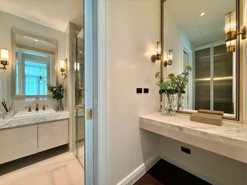 The Boulevard Ekkamai, Bangkok, 98 Soi Prasertdee, Khlong Tan Nua, Watthana, Bangkok, 4 Bedrooms, 500 sqm, Single Detached House For Sale, by Bangkok Residential, 11399817 - DDproperty.com