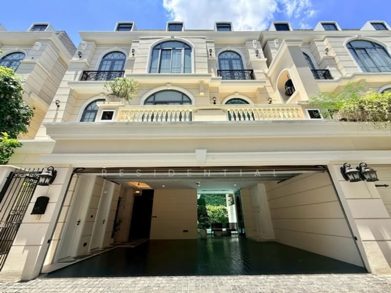 The Boulevard Ekkamai, Bangkok, 98 Soi Prasertdee, Khlong Tan Nua, Watthana, Bangkok, 4 Bedrooms, 500 sqm, Single Detached House For Sale, by Bangkok Residential, 11399817 - DDproperty.com