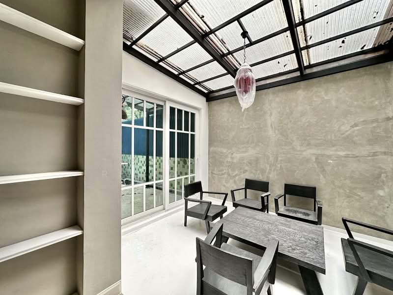 Baan Klang Krung Thonglor, Bangkok, 55 Soi Sukhumvit 55, Khlong Tan Nua, Watthana, Bangkok, 3 Bedrooms, 320 sqm, Townhouse For Rent, by Bangkok Residential, 11400194 - DDproperty.com