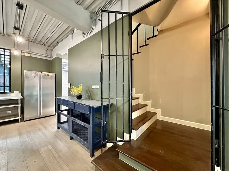 Baan Klang Krung Thonglor, Bangkok, 55 Soi Sukhumvit 55, Khlong Tan Nua, Watthana, Bangkok, 3 Bedrooms, 320 sqm, Townhouse For Rent, by Bangkok Residential, 11400194 - DDproperty.com