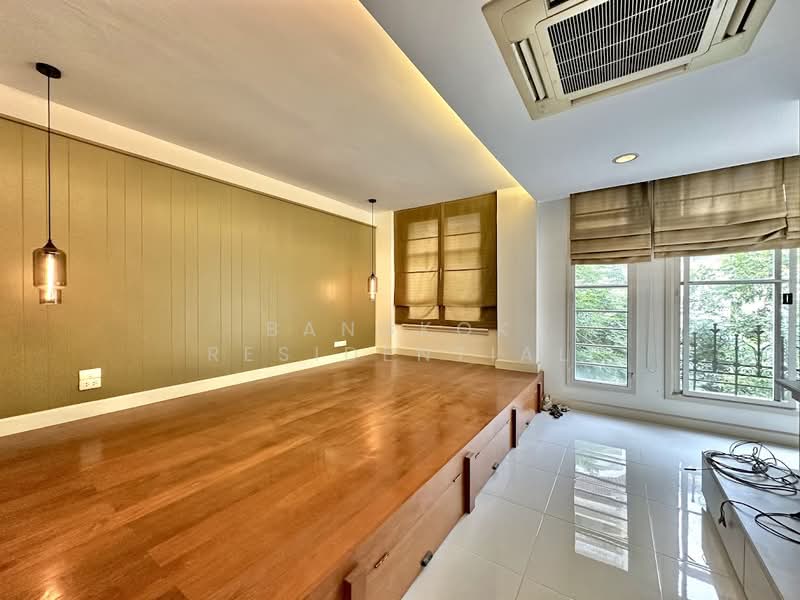 Baan Klang Krung Thonglor, Bangkok, 55 Soi Sukhumvit 55, Khlong Tan Nua, Watthana, Bangkok, 3 Bedrooms, 320 sqm, Townhouse For Rent, by Bangkok Residential, 11400194 - DDproperty.com