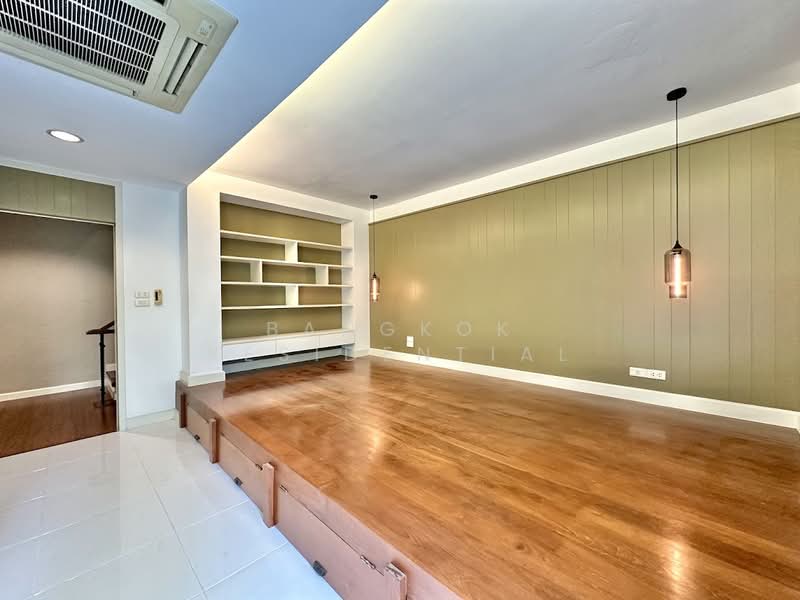 Baan Klang Krung Thonglor : บ้านกลางกรุงทองหล่อ, กรุงเทพ, 55 ซอยสุขุมวิท 55, คลองตันเหนือ, วัฒนา, กรุงเทพ, 320 ตร.ม., ทาวน์เฮ้าส์ ให้เช่า, โดย Bangkok Residential, 11400194 - DDproperty.com