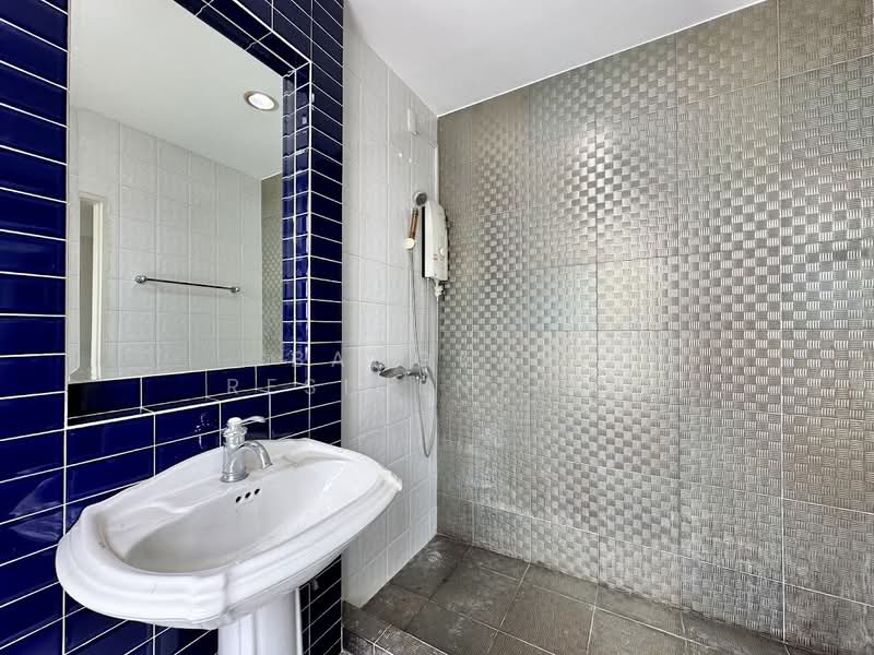 Baan Klang Krung Thonglor : บ้านกลางกรุงทองหล่อ, กรุงเทพ, 55 ซอยสุขุมวิท 55, คลองตันเหนือ, วัฒนา, กรุงเทพ, 320 ตร.ม., ทาวน์เฮ้าส์ ให้เช่า, โดย Bangkok Residential, 11400194 - DDproperty.com