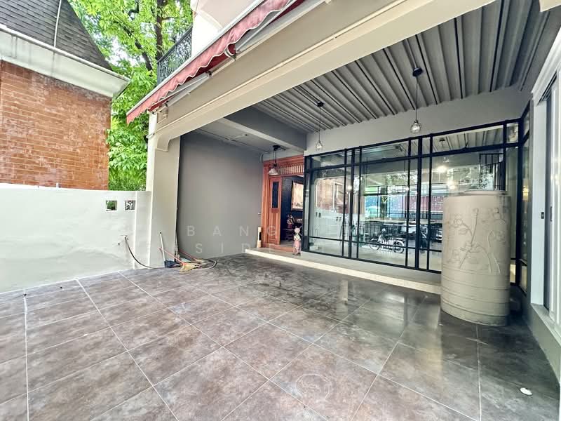 Baan Klang Krung Thonglor, Bangkok, 55 Soi Sukhumvit 55, Khlong Tan Nua, Watthana, Bangkok, 3 Bedrooms, 320 sqm, Townhouse For Rent, by Bangkok Residential, 11400194 - DDproperty.com