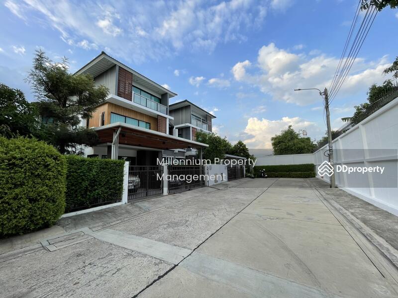 Supalai Essence Ladprao, Bangkok, Soi Ladprao 107, Khlong Chan, Bang Kapi, Bangkok, 4 Bedrooms, 240 sqm, Single Detached House For Sale, by Yaninatta Jaturaphut, 11400293 - 099 369 4562 - DDproperty.com