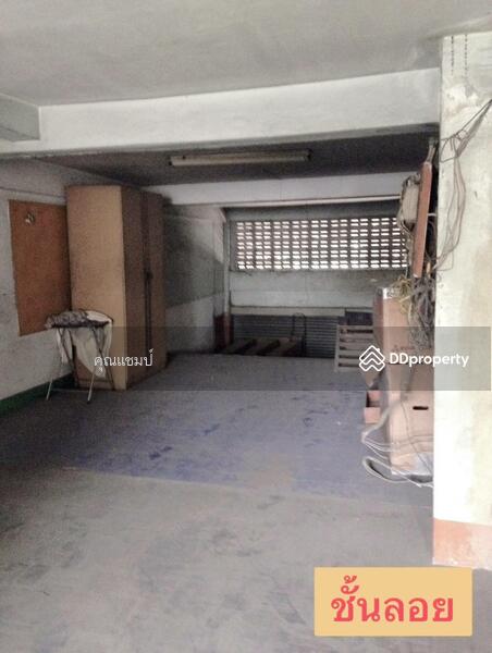For Sale - ย่านลาดพร้าว 70 ขาย่านอาคารพาณิชย์ ติดถนนลาดพร้าว 1 คูหา 4 ชั้น (ต่อเติมชั้นดาดฟ้า) เหมาะซื้อลงทุน, Bangkok