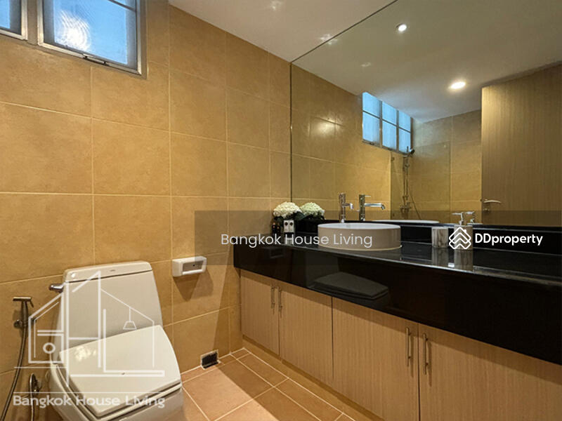 The Knight Sukhumvit 31, Bangkok, Khlongtoei Nua, Watthana, Bangkok, 2 Bedrooms, 130 sqm, Condo For Rent, by Bangkok House Living, 11405157 - DDproperty.com