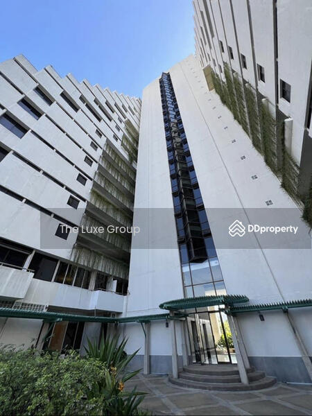 Supalai Place Sukhumvit 39, Bangkok, 175-179 Soi Sukhumvit 39 Sukhumvit Road, Khlong Tan Nua, Watthana, Bangkok, 4 Bedrooms, 219 sqm, Condo For Sale, by The Luxe Group, 11407399 - DDproperty.com