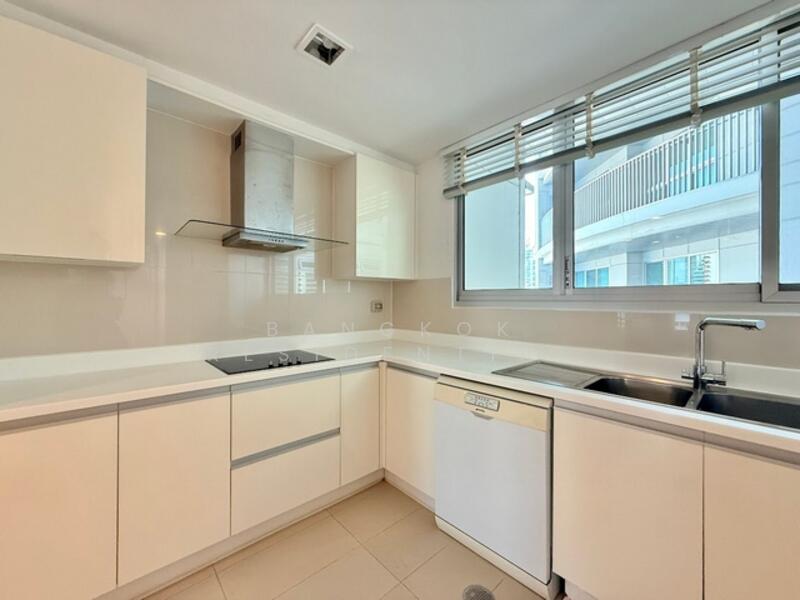 Chodtayakorn, Bangkok, Soi Sukhumvit 23, Khlongtoei Nua, Watthana, Bangkok, 3 Bedrooms, 220 sqm, Apartment For Rent, by Bangkok Residential, 11408512 - DDproperty.com