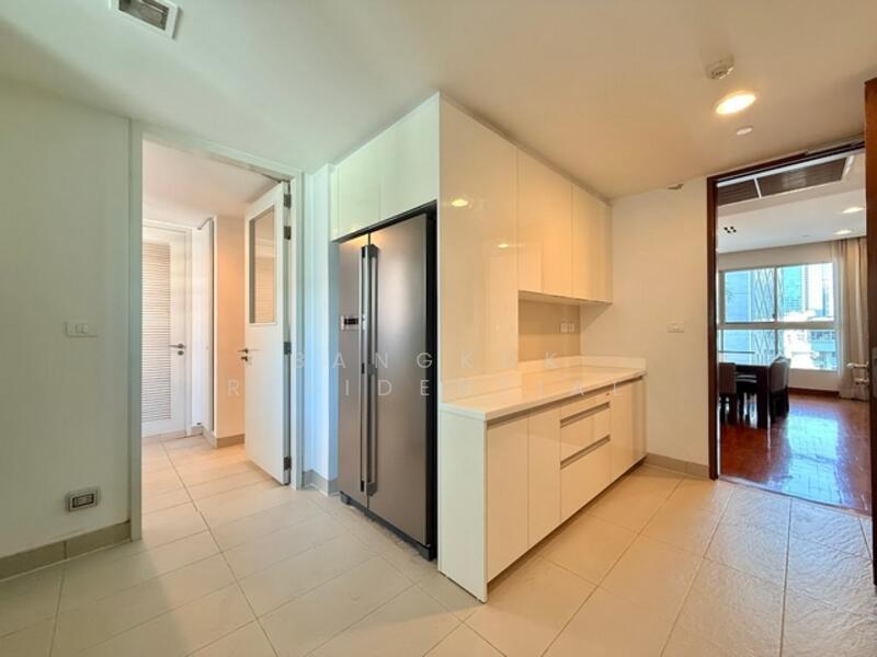 Chodtayakorn, Bangkok, Soi Sukhumvit 23, Khlongtoei Nua, Watthana, Bangkok, 3 Bedrooms, 220 sqm, Apartment For Rent, by Bangkok Residential, 11408512 - DDproperty.com