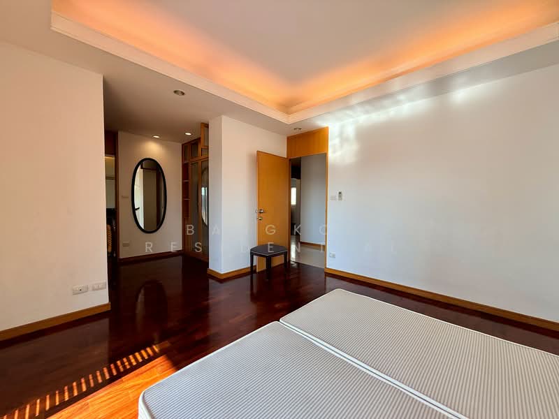 Esmeralda Apartments, Bangkok, Soi Ngamduphli, Rama 4 Road, Thung Maha Mek, Sathon, Bangkok, 3 Bedrooms, 208 sqm, Condo For Rent, by Bangkok Residential, 11409817 - DDproperty.com