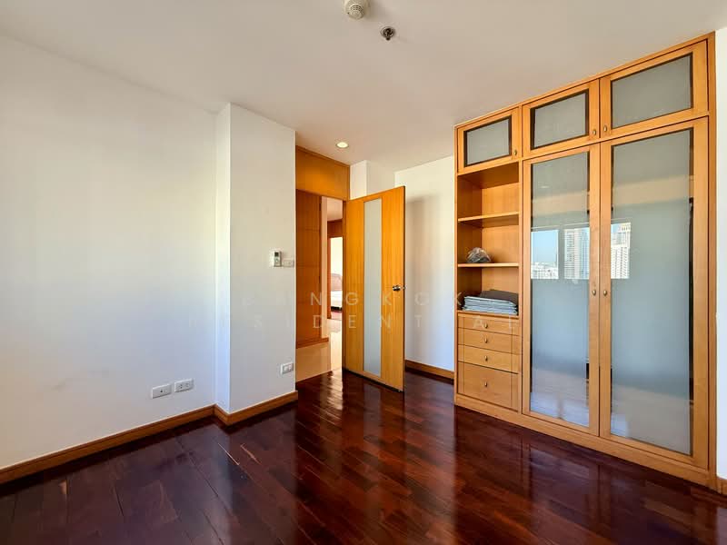 Esmeralda Apartments : เอสเมอรัลด้า อพาร์ทเม้นท์, กรุงเทพ, ซอยงามดูพลี ถนนพระราม 4, ทุ่งมหาเมฆ, สาทร, กรุงเทพ, 208 ตร.ม., คอนโด ให้เช่า, โดย Bangkok Residential, 11409817 - DDproperty.com