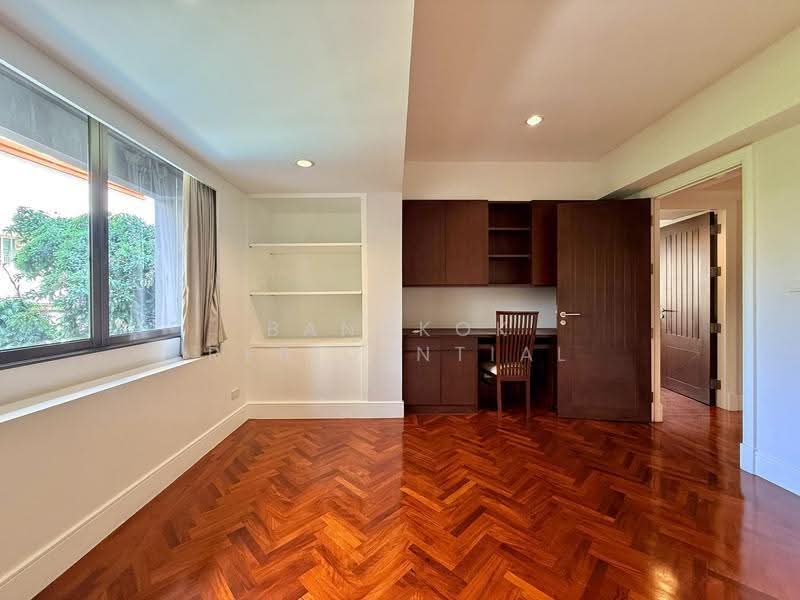 Phirom Garden Residence, Bangkok, Soi Sukhumvit 41, Khlong Tan Nua, Watthana, Bangkok, 4 Bedrooms, 320 sqm, Condo For Rent, by Bangkok Residential, 11409826 - DDproperty.com