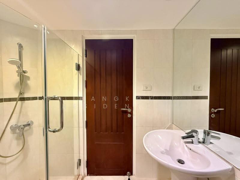 Phirom Garden Residence, Bangkok, Soi Sukhumvit 41, Khlong Tan Nua, Watthana, Bangkok, 4 Bedrooms, 320 sqm, Condo For Rent, by Bangkok Residential, 11409826 - DDproperty.com