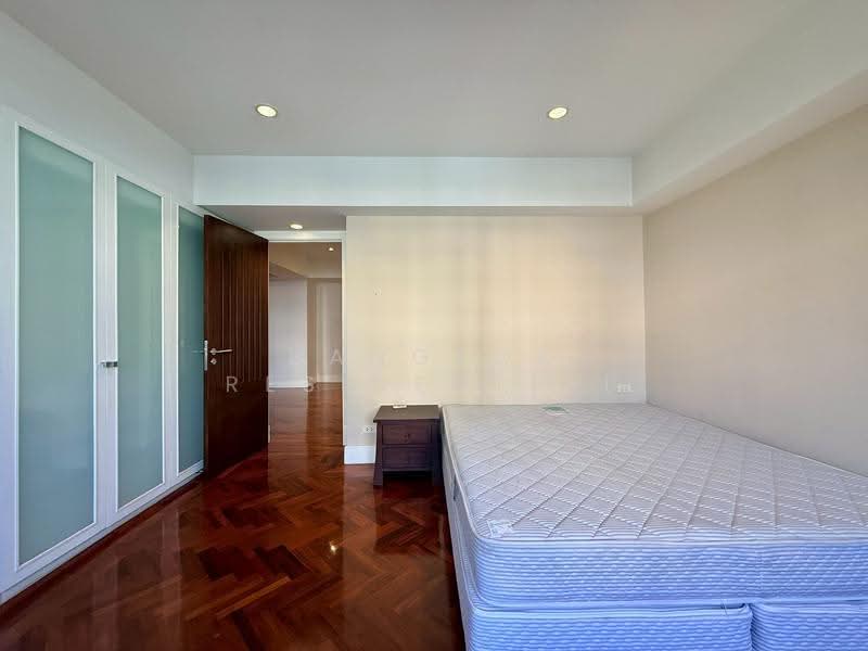Phirom Garden Residence, Bangkok, Soi Sukhumvit 41, Khlong Tan Nua, Watthana, Bangkok, 4 Bedrooms, 320 sqm, Condo For Rent, by Bangkok Residential, 11409826 - DDproperty.com