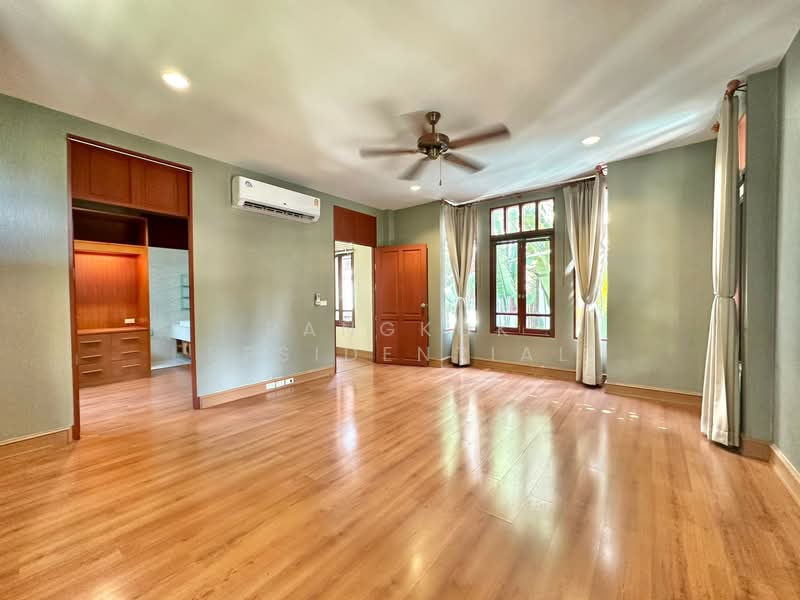 Detached House, Bangkok, Ekkamai 10, Khlong Tan Nua, Watthana, Bangkok, 4 Bedrooms, 620 sqm, Single Detached House For Rent, by Bangkok Residential, 11411844 - DDproperty.com