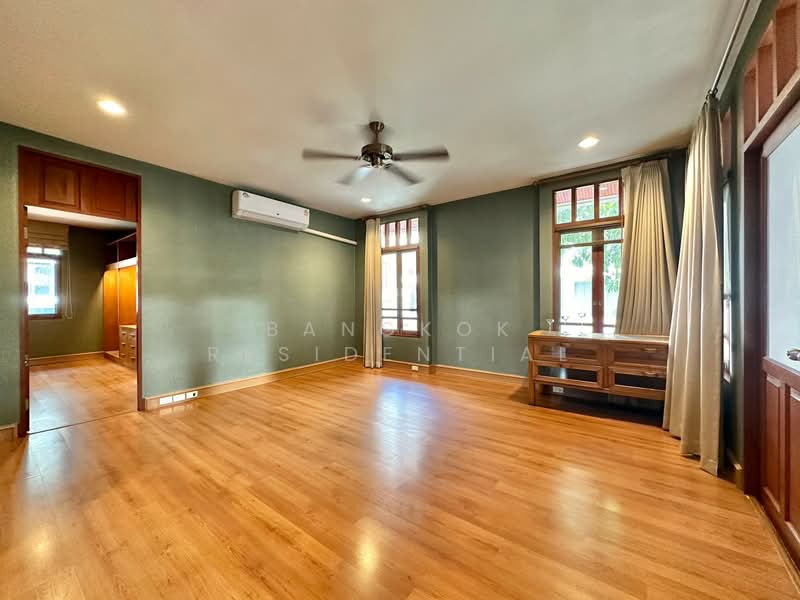 Detached House, Bangkok, Ekkamai 10, Khlong Tan Nua, Watthana, Bangkok, 4 Bedrooms, 620 sqm, Single Detached House For Rent, by Bangkok Residential, 11411844 - DDproperty.com