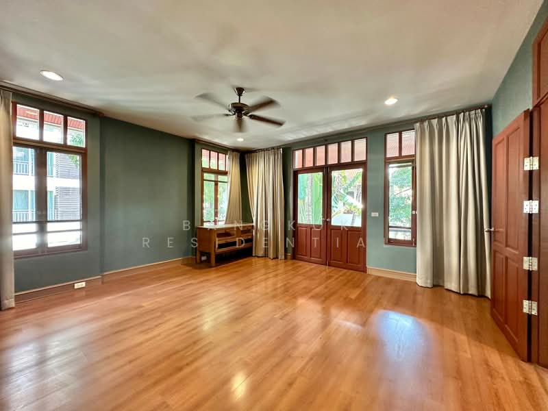 Detached House, Bangkok, Ekkamai 10, Khlong Tan Nua, Watthana, Bangkok, 4 Bedrooms, 620 sqm, Single Detached House For Rent, by Bangkok Residential, 11411844 - DDproperty.com