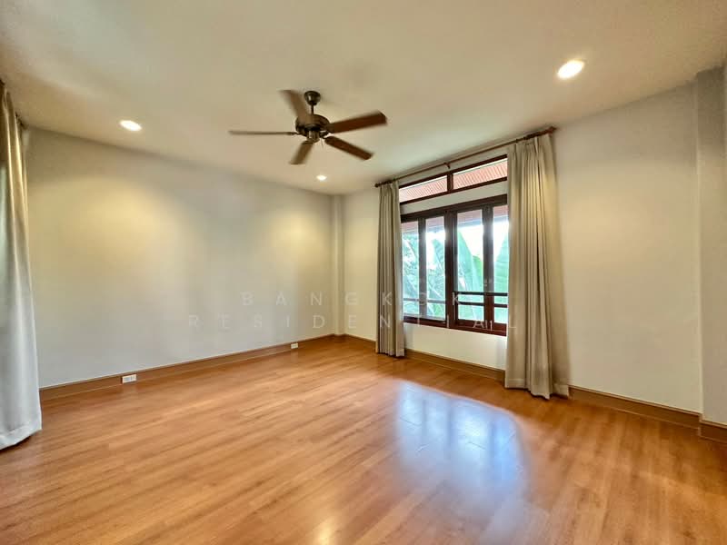 Detached House, Bangkok, Ekkamai 10, Khlong Tan Nua, Watthana, Bangkok, 4 Bedrooms, 620 sqm, Single Detached House For Rent, by Bangkok Residential, 11411844 - DDproperty.com