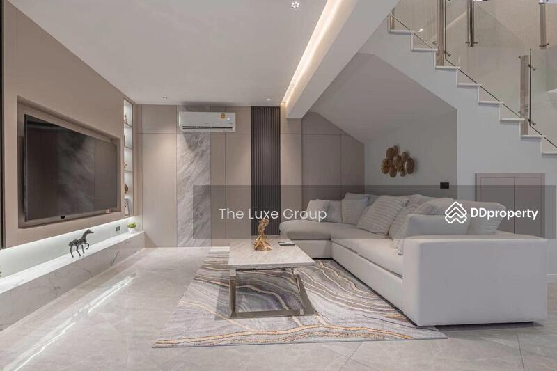 Pool Villa, Jomtien,Pattaya, Chon Buri (Pattaya), Nong Pru, Bang Lamung (Pattaya), Chon Buri (Pattaya), 5 Bedrooms, 330 sqm, Single Detached House For Sale, by The Luxe Group, 11412210 - DDproperty.com