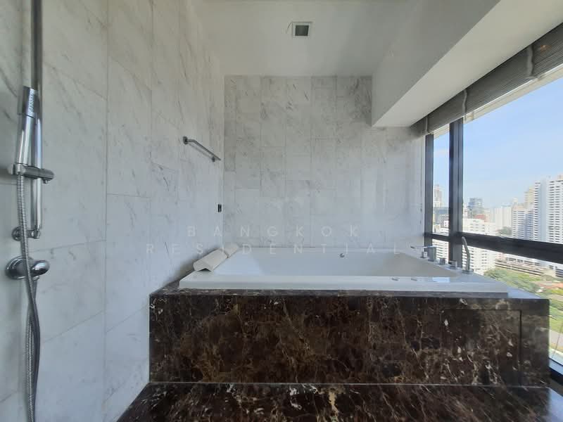 Le Raffine Sukhumvit 39 : เลอ รัฟฟิเน่ สุขุมวิท 39, กรุงเทพ, ซอยสุขุมวิท 39, คลองตันเหนือ, วัฒนา, กรุงเทพ, 377 ตร.ม., คอนโด ให้เช่า, โดย Bangkok Residential, 11412838 - DDproperty.com