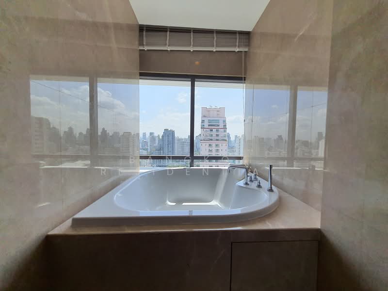 Le Raffine Sukhumvit 39, Bangkok, Soi Sukhumvit 39, Khlong Tan Nua, Watthana, Bangkok, 3 Bedrooms, 377 sqm, Condo For Rent, by Bangkok Residential, 11412838 - DDproperty.com