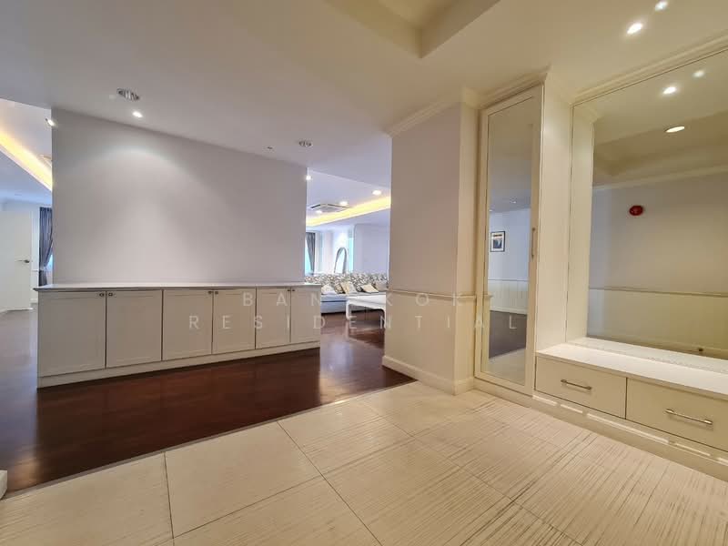 D.S. Tower 1 Sukhumvit 33, Bangkok, Soi Phrom Chit, Khlong Tan Nua, Watthana, Bangkok, 3 Bedrooms, 236 sqm, Condo For Rent, by Bangkok Residential, 11412882 - DDproperty.com