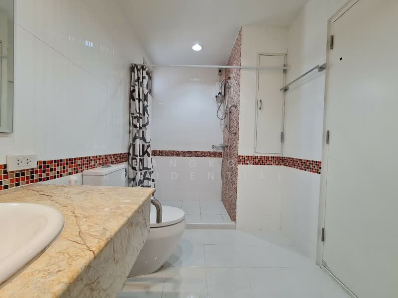 D.S. Tower 1 Sukhumvit 33, Bangkok, Soi Phrom Chit, Khlong Tan Nua, Watthana, Bangkok, 3 Bedrooms, 236 sqm, Condo For Rent, by Bangkok Residential, 11412882 - DDproperty.com