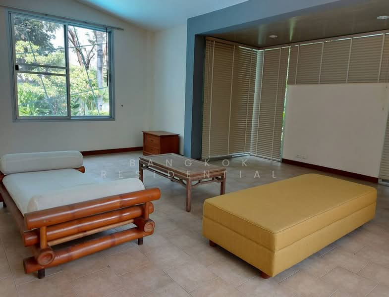 For Rent - Single House in Compound, Bangkok