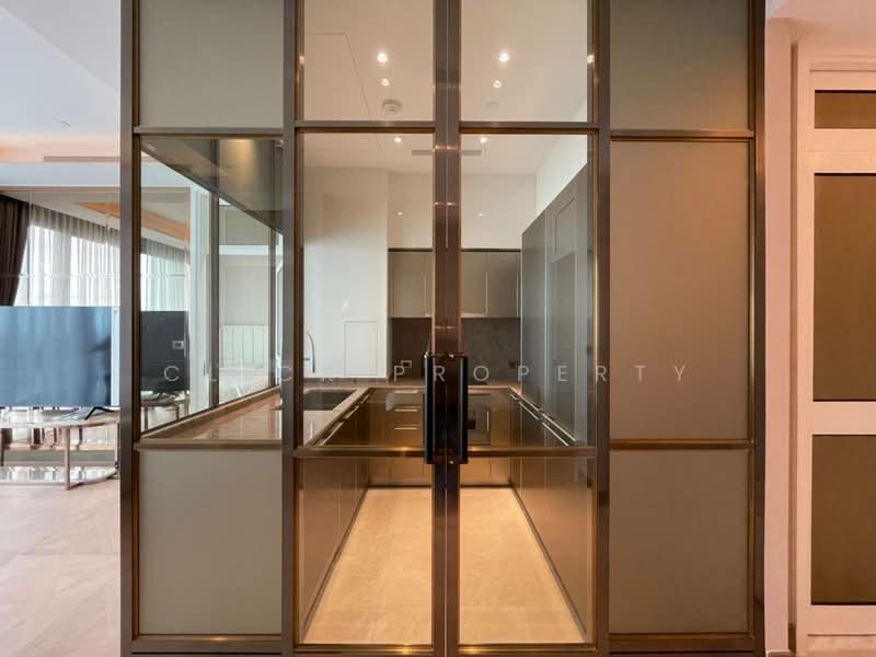 The Residences At Mandarin Oriental : เดอะ เรสซิเดนซ์ แอท แมนดาริน โอเรียนเต็ล, กรุงเทพ, 117 ถนนเจริญนคร, คลองต้นไทร, คลองสาน, กรุงเทพ, 128 ตร.ม., คอนโด ให้เช่า, โดย Click property, 11413824 - DDproperty.com
