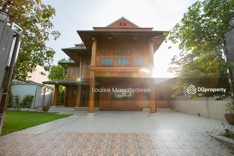 ขาย - Teak House at Suthisan, กรุงเทพ