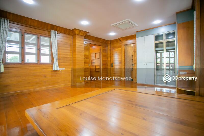 ขาย - Teak House at Suthisan, กรุงเทพ