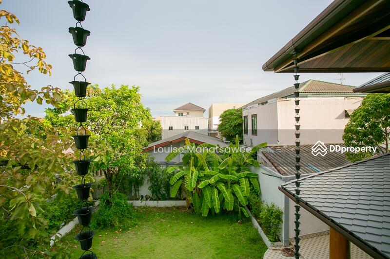 ขาย - Teak House at Suthisan, กรุงเทพ