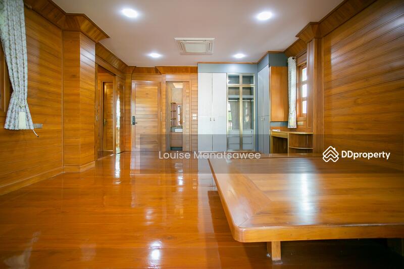ขาย - Teak House at Suthisan, กรุงเทพ