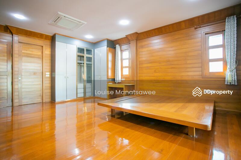 ขาย - Teak House at Suthisan, กรุงเทพ