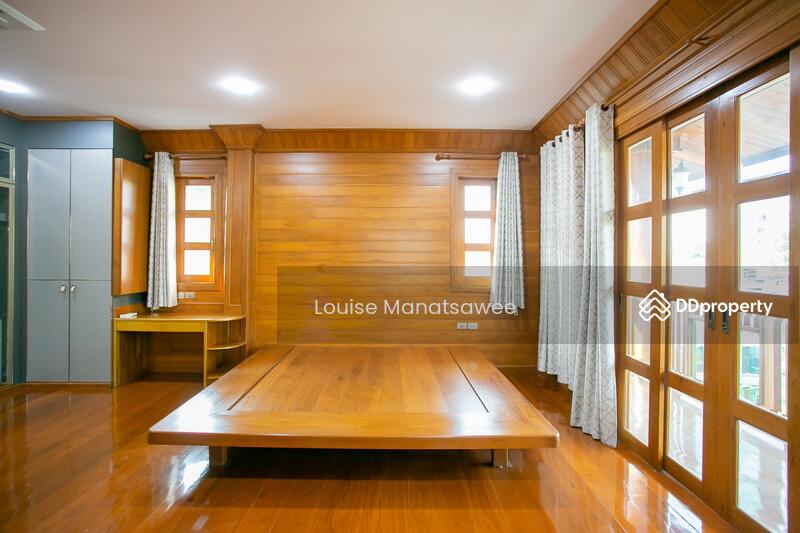 ขาย - Teak House at Suthisan, กรุงเทพ