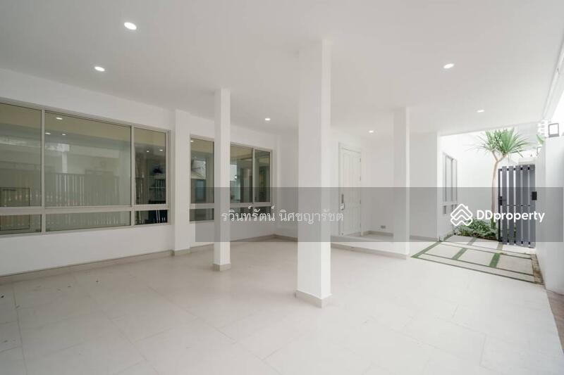 ขาย - บ้านเดี่ยวรีโนเวทสุขุมวิท15, กรุงเทพ