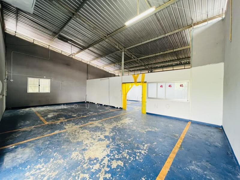 ให้เช่าโกดัง ดอนเมือง กรุงเทพ ซอยเทิดราชัน 230 sqm, กรุงเทพ, สีกัน, ดอนเมือง, กรุงเทพ, 230 ตร.ม., โกดัง-โรงงาน ให้เช่า, โดย Jakarin Houpramong, 11414645 - DDproperty.com