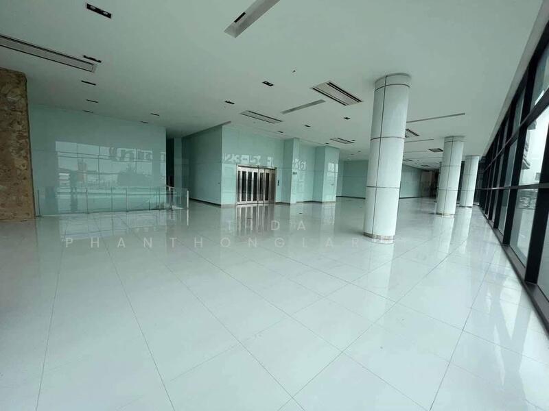 For Rent - Warehouse @ Pattanakarn, Bangkok