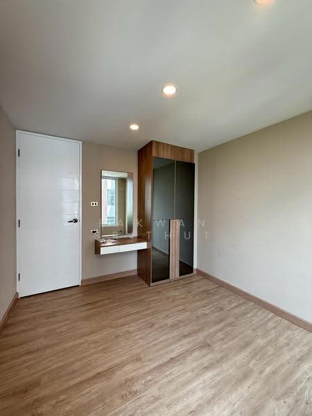 Manhattan Park Residence, bangkok, Soi Bearing 9, Bang Na, Bangkok, 1 Bedroom, 31 sqm, Condo For Sale, by Pakwan Srithut, 11416127 - DDproperty.com